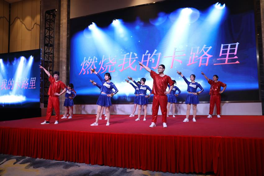 攜手并進(jìn) 共創(chuàng)未來(lái) ——2019蒙納驅(qū)動(dòng)新春年會(huì)盛大開(kāi)啟